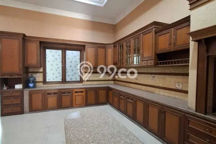 LOKASI STRATEGIS! Vila di Medan Polonia, Area 280m2m², Area Berkembang LOKASI STRATEGIS! Vila di Medan Polonia, Area 280m2m², Area Berkembang