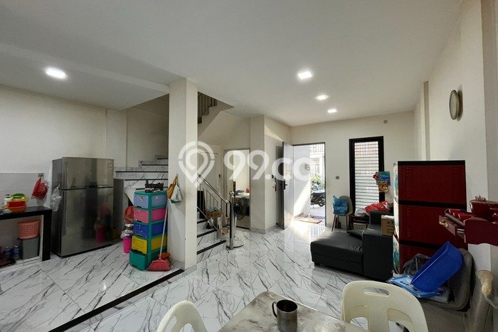 FOR SALE! Vila di Medan Timur, Luas 90m2m², Posisi Strategis FOR SALE! Vila di Medan Timur, Luas 90m2m², Posisi Strategis
