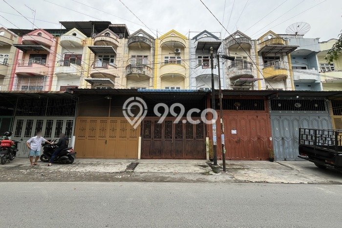 Ruko Usaha Dijual di Medan Barat Medan LT 128m2 & LB 294m2 Ruko Usaha Dijual di Medan Barat Medan LT 128m2 & LB 294m2