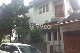 Rumah Modern 4 Kamar LT 240m2 di Setra Duta Rumah Modern 4 Kamar LT 240m2 di Setra Duta