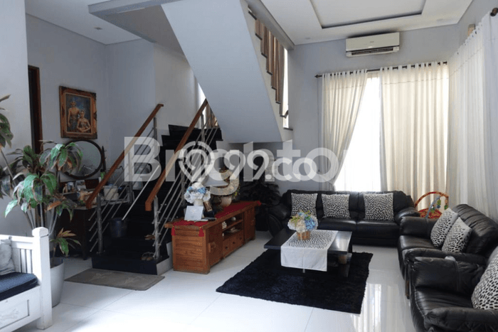 Rumah Mewah LB 218m2 Siap Pakai Desain Elegan di Kemang Pratama, Bekasi Rumah Mewah LB 218m2 Siap Pakai Desain Elegan di Kemang Pratama, Bekasi