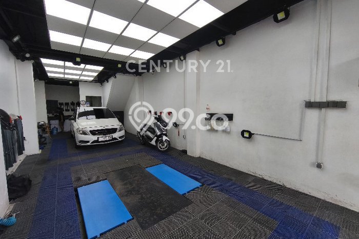 Ruko Dijual di Bandung LT 96m2 & LB 273m2 Lokasi Terbaik! Ruko Dijual di Bandung LT 96m2 & LB 273m2 Lokasi Terbaik!