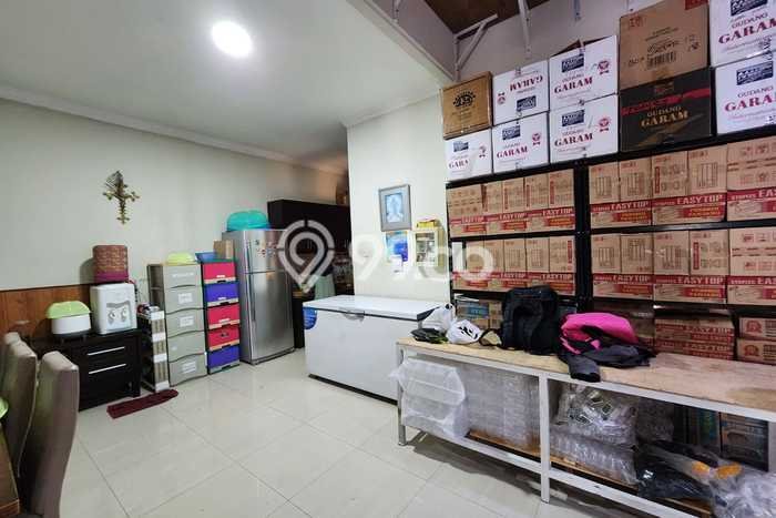 Rumah Minimalis LT 180m² Siap Huni di Kompleks Cluster Batununggal, Bandung Rumah Minimalis LT 180m² Siap Huni di Kompleks Cluster Batununggal, Bandung