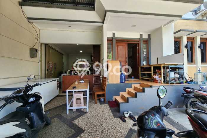 Rumah Minimalis LT 180m² Siap Huni di Kompleks Cluster Batununggal, Bandung Rumah Minimalis LT 180m² Siap Huni di Kompleks Cluster Batununggal, Bandung