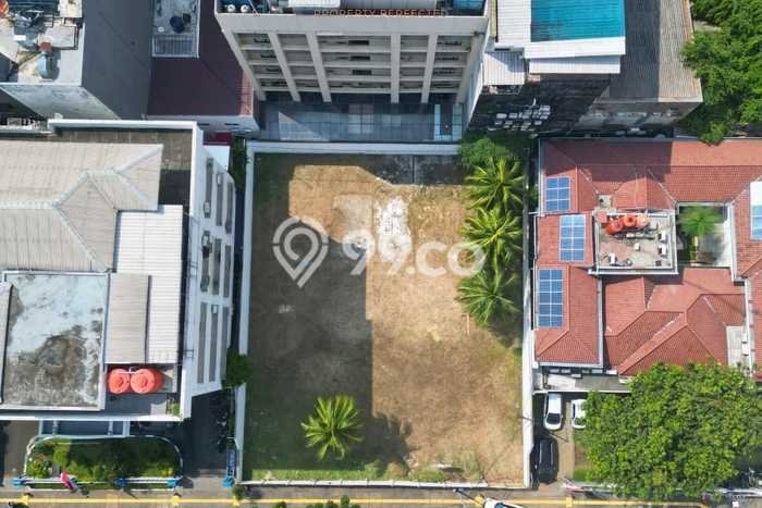 Jarang Ada! Tanah di Kebayoran Baru Punya Luas 934m2 SHM Jarang Ada! Tanah di Kebayoran Baru Punya Luas 934m2 SHM