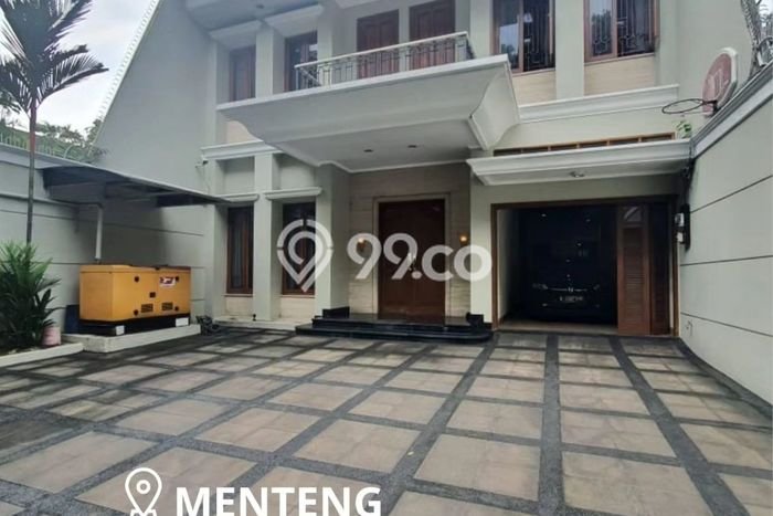 Siap Huni Rumah Mewah 4 Kamar di Menteng Dekat ke Mana Pun Siap Huni Rumah Mewah 4 Kamar di Menteng Dekat ke Mana Pun