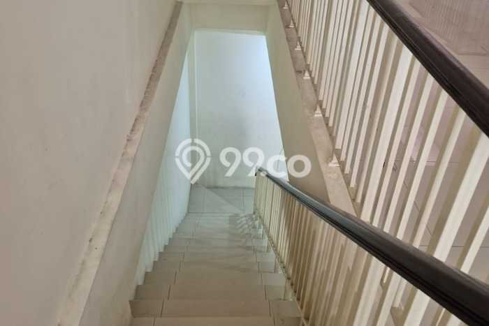 Ruko Dijual di Prime Area Jakarta Barat Luas 256m2 Ruko Dijual di Prime Area Jakarta Barat Luas 256m2