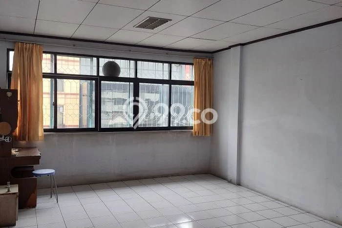 AREA KOMERSIAL! Ruko Disewakan di Teluk Gong, Luas 60m², Akses Strategis AREA KOMERSIAL! Ruko Disewakan di Teluk Gong, Luas 60m², Akses Strategis