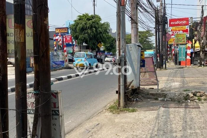 Ruko Dijual di Jakarta Selatan LT 280m2 & LB 177m2 Lokasi Terbaik! Ruko Dijual di Jakarta Selatan LT 280m2 & LB 177m2 Lokasi Terbaik!
