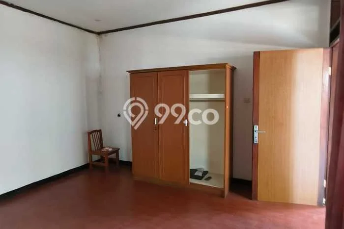 Disewakan! Rumah 3 Kamar Tidur &
3 Kamar Mandi di Moch Toha, Bandung Disewakan! Rumah 3 Kamar Tidur &
3 Kamar Mandi di Moch Toha, Bandung