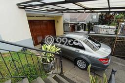 Jual Rumah Mewah Elegan Dengan View Eksklusif di Setra Indah, Bandung Jual Rumah Mewah Elegan Dengan View Eksklusif di Setra Indah, Bandung