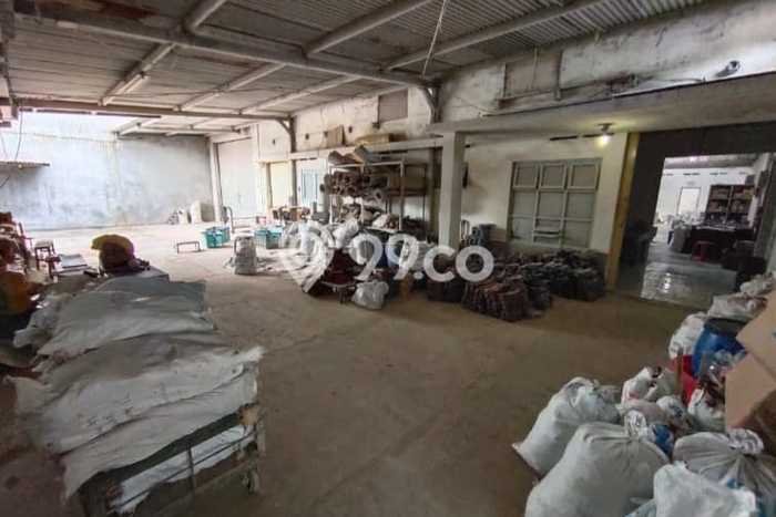 Gudang Dijual di Bandung LT 1m2 & LB 1m2 Lokasi Terbaik! Gudang Dijual di Bandung LT 1m2 & LB 1m2 Lokasi Terbaik!