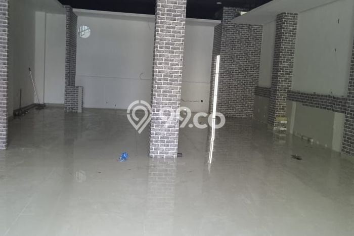 Disewakan Ruko Premium Kawasan Semarang Tengah, Luas 208m², Pusat Komersial Disewakan Ruko Premium Kawasan Semarang Tengah, Luas 208m², Pusat Komersial