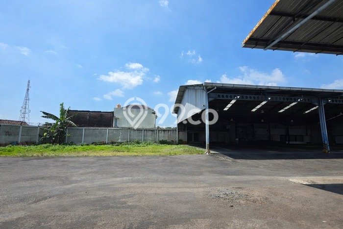 Lokasi Strategis! Dijual Gudang Bisnis di Semarang Selatan, Semarang Kondisi Baik Lokasi Strategis! Dijual Gudang Bisnis di Semarang Selatan, Semarang Kondisi Baik