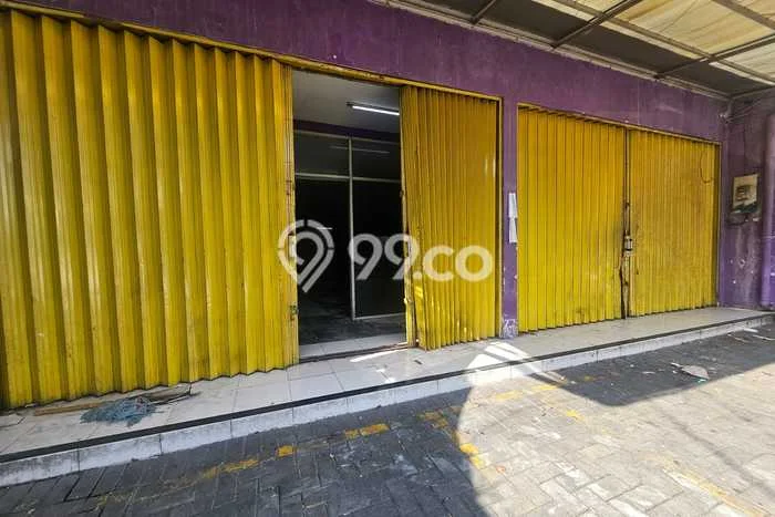 Ruko disewakan di Semarang Barat Semarang dengan luas bangunan 190m2 Ruko disewakan di Semarang Barat Semarang dengan luas bangunan 190m2