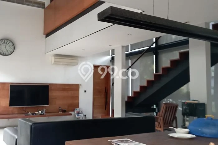 Hunian Mewah LB 250m2 Siap Huni Desain Elegan di Duri Kosambi, Jakarta Barat Hunian Mewah LB 250m2 Siap Huni Desain Elegan di Duri Kosambi, Jakarta Barat