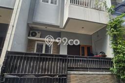 Nego Sampai Deal Rumah 2.5 Lantai Di Tanjung Duren Nego Sampai Deal Rumah 2.5 Lantai Di Tanjung Duren