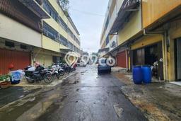 Unit Ruko Dijual di Jakarta Barat LT 144m2 & LB 422m2 Unit Ruko Dijual di Jakarta Barat LT 144m2 & LB 422m2