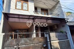 Rumah Modern 4 KT di Tanjung Duren Jakarta Barat Unfurnished Rumah Modern 4 KT di Tanjung Duren Jakarta Barat Unfurnished