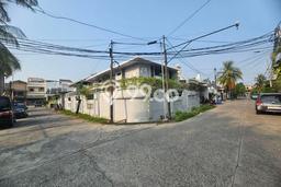 Rumah Hoek 2 Lantai Di Pluit Karang Permai Rumah Hoek 2 Lantai Di Pluit Karang Permai
