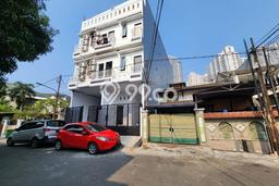 Kost Dijual di Tanjung Duren dengan 43 KT dan Luas 480m2 Kost Dijual di Tanjung Duren dengan 43 KT dan Luas 480m2