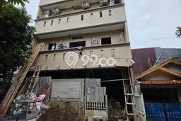 Rumah Kost untuk Dijual di Tanjung Duren Punya 51 Kamar Rumah Kost untuk Dijual di Tanjung Duren Punya 51 Kamar