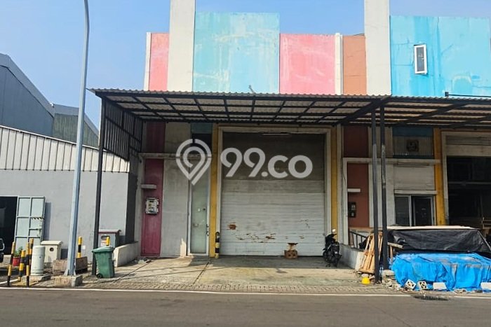 Gudang Dijual di Jakarta Barat LT 366m2 & LB 283m2 Lokasi Terbaik! Gudang Dijual di Jakarta Barat LT 366m2 & LB 283m2 Lokasi Terbaik!