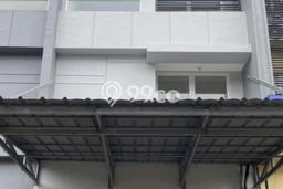 Unit Ruko Dijual di Jakarta Barat LT 67m2 & LB 180m2 Unit Ruko Dijual di Jakarta Barat LT 67m2 & LB 180m2