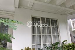 Siap Huni Rumah Mewah 4 Kamar di Kebayoran Baru Dekat ke Mana Pun Siap Huni Rumah Mewah 4 Kamar di Kebayoran Baru Dekat ke Mana Pun