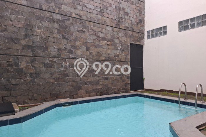 Disewakan! Rumah 7 Kamar Tidur &
5 Kamar Mandi di Pondok Indah, Jakarta Selatan Disewakan! Rumah 7 Kamar Tidur &
5 Kamar Mandi di Pondok Indah, Jakarta Selatan