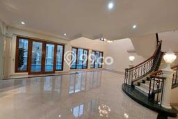 Disewakan Rumah Nyaman LT 430m2 / LB 998m2 di Pondok Indah, Jakarta Selatan Disewakan Rumah Nyaman LT 430m2 / LB 998m2 di Pondok Indah, Jakarta Selatan
