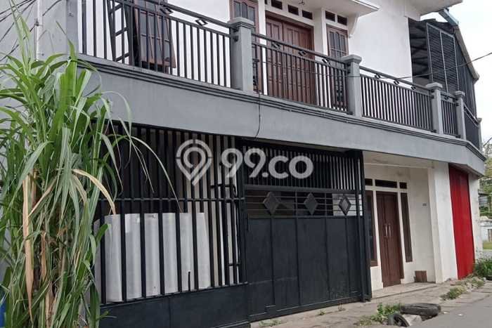 Hunian Cantik Modern Lb 150m2 di Ciracas, Jakarta Timur Hunian Cantik Modern Lb 150m2 di Ciracas, Jakarta Timur