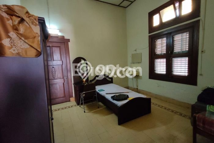 Sewa Rumah Harga Terjangkau di Gunung-gunung Malang Punya 5 Kamar Tidur Sewa Rumah Harga Terjangkau di Gunung-gunung Malang Punya 5 Kamar Tidur