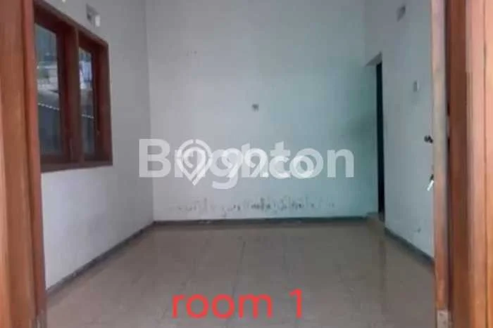 Rumah Mewah 5 Kamar Tidur Dekat Pusat Kota di Tlogomas, Malang Rumah Mewah 5 Kamar Tidur Dekat Pusat Kota di Tlogomas, Malang