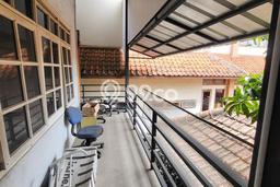 Rumah Elit LB 692m2 Siap Pakai Desain Elegan di Caringin, Bandung Rumah Elit LB 692m2 Siap Pakai Desain Elegan di Caringin, Bandung