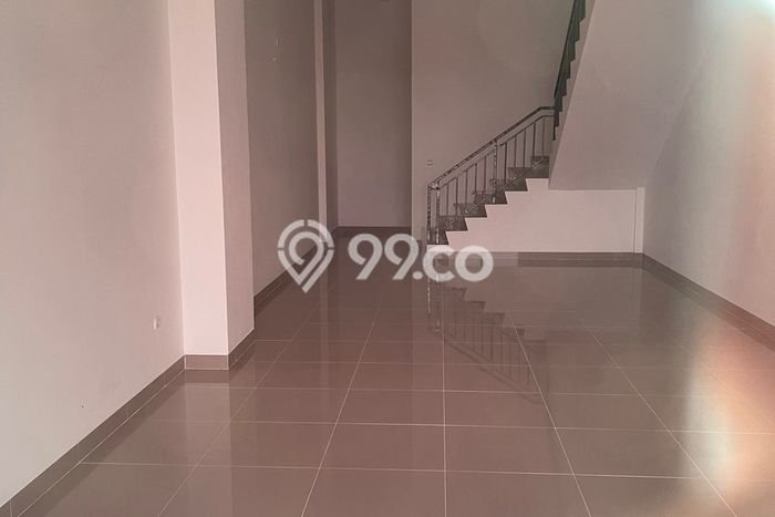 Dijual Ruko Kawasan , Luas 67m2m², Area Bisnis, Jalur Strategis Dijual Ruko Kawasan , Luas 67m2m², Area Bisnis, Jalur Strategis