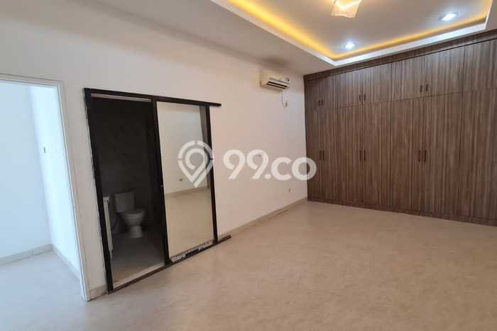 Rumah Elit Modern Tanpa Renovasi di Muara Karang Jakarta Utara Rumah Elit Modern Tanpa Renovasi di Muara Karang Jakarta Utara