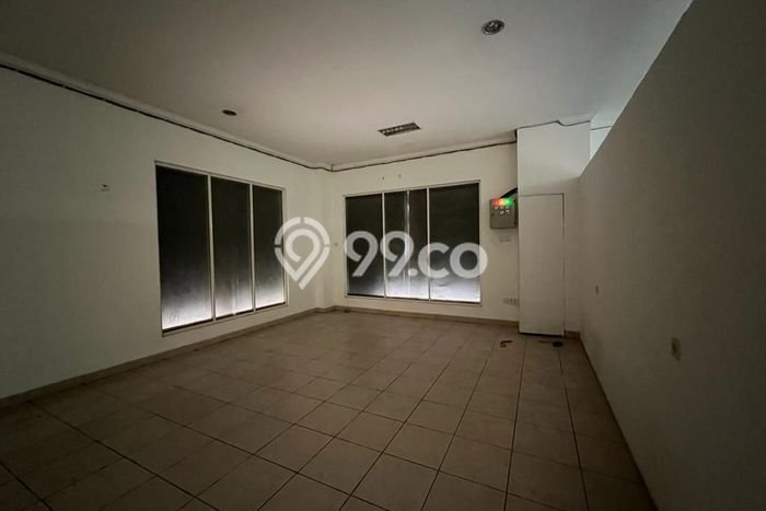 Ruko Premium Kawasan , Luas 1100m2m², Kawasan Bisnis Ruko Premium Kawasan , Luas 1100m2m², Kawasan Bisnis