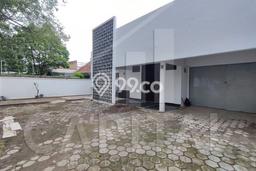 Disewakan Komersial di Kawasan Ramai Pajajaran Luas 300m2 Disewakan Komersial di Kawasan Ramai Pajajaran Luas 300m2