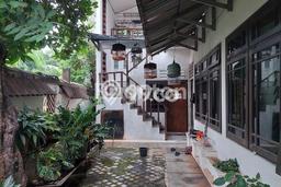 For Sale! Premium House LT 450m2 Desain Elegan di Kemanggisan For Sale! Premium House LT 450m2 Desain Elegan di Kemanggisan