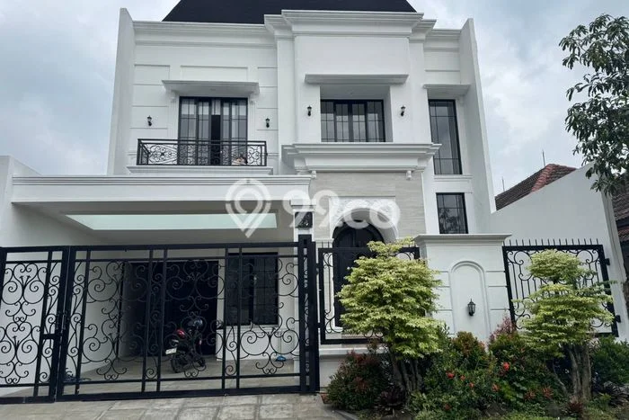 Dijual Rumah Mewah Elegan Dengan View Eksklusif di Sektor 1A-Gading Serpong, Tangerang Dijual Rumah Mewah Elegan Dengan View Eksklusif di Sektor 1A-Gading Serpong, Tangerang