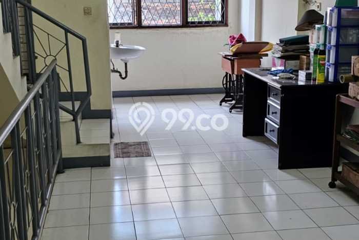 Ruko Dijual di Jakarta Utara LT 81m2 & LB 240m2 Lokasi Terbaik! Ruko Dijual di Jakarta Utara LT 81m2 & LB 240m2 Lokasi Terbaik!