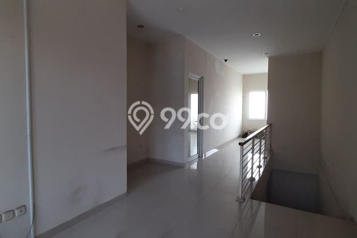 Ruko Dijual di Bandung LT 128m2 & LB 240m2 Lokasi Terbaik! Ruko Dijual di Bandung LT 128m2 & LB 240m2 Lokasi Terbaik!
