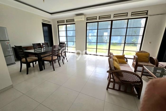 Rumah sewa siap pakai 4 KT di Kota Baru Parahyangan, Bandung Rumah sewa siap pakai 4 KT di Kota Baru Parahyangan, Bandung