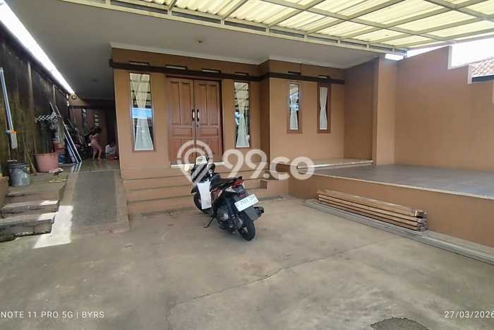 Rumah Modern 4 KT LT 100m2 di Cihanjuang Rumah Modern 4 KT LT 100m2 di Cihanjuang