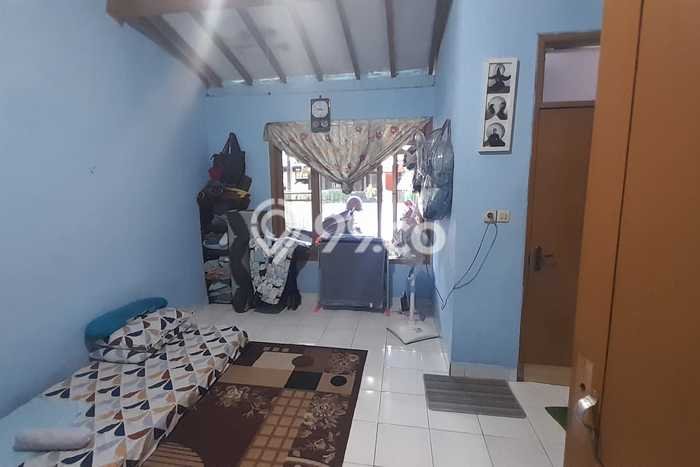 For Sale Rumah 4 Kamar Lokasi Ideal Bagus dan Strategis di Margaasih For Sale Rumah 4 Kamar Lokasi Ideal Bagus dan Strategis di Margaasih