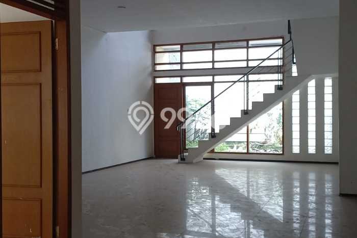 KAWASAN BISNIS! Ruko Kawasan , Luas 195m2m², Akses Raya KAWASAN BISNIS! Ruko Kawasan , Luas 195m2m², Akses Raya