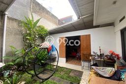 HOT LISTING! Rumah Siap Huni area , Luas 180m2m² LB 70m2m² HOT LISTING! Rumah Siap Huni area , Luas 180m2m² LB 70m2m²