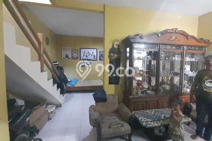 For Sale Rumah 4 Kamar Lokasi Ideal Bagus dan Strategis di Margaasih For Sale Rumah 4 Kamar Lokasi Ideal Bagus dan Strategis di Margaasih