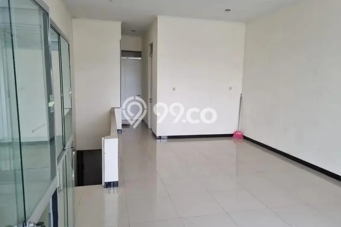 Ruko Dijual di Bandung LT 80m2 & LB 160m2 Lokasi Terbaik! Ruko Dijual di Bandung LT 80m2 & LB 160m2 Lokasi Terbaik!